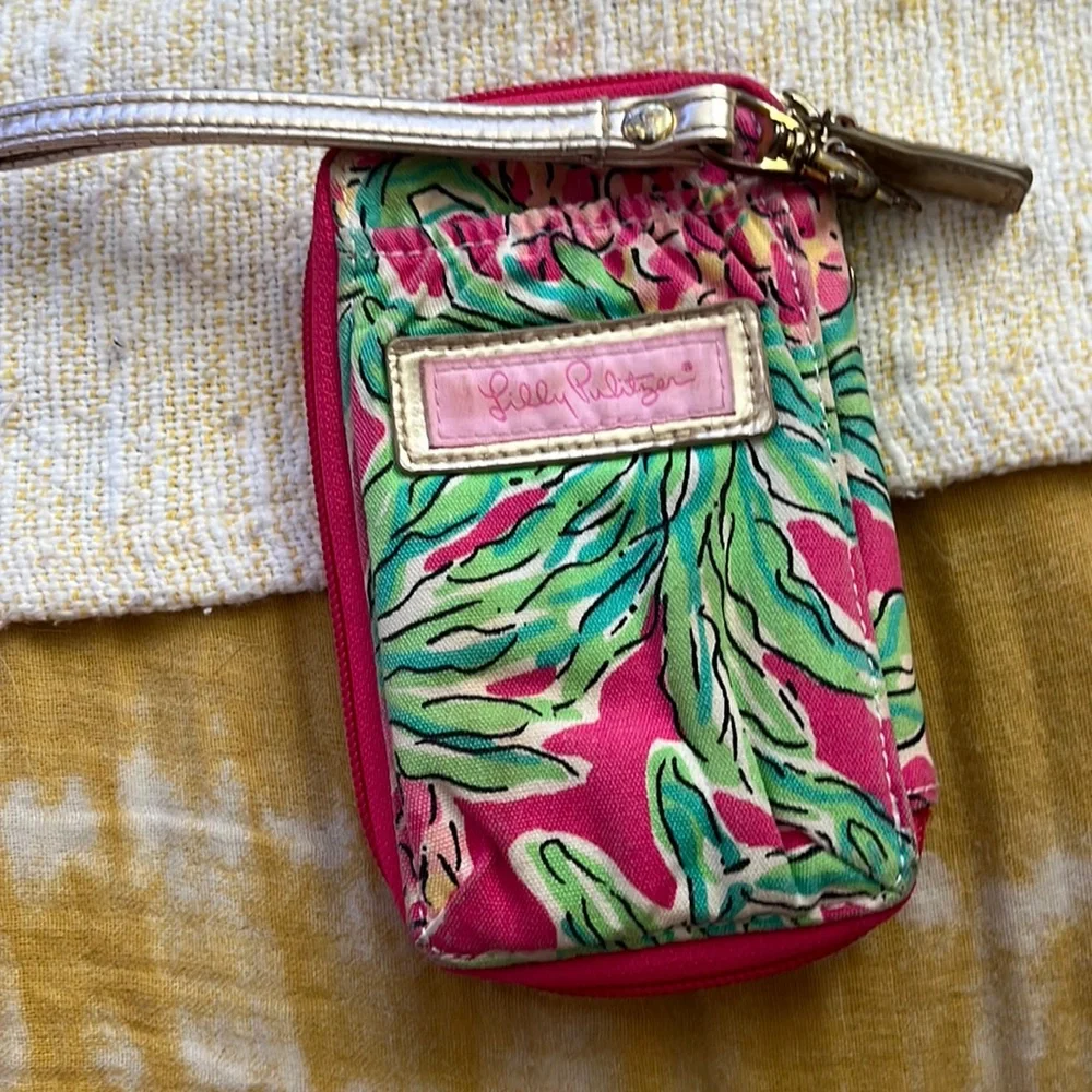 Lilly Pulitzer wristlet